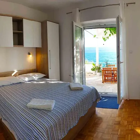 Διαμέρισμα Beachfront Stanici Omiš