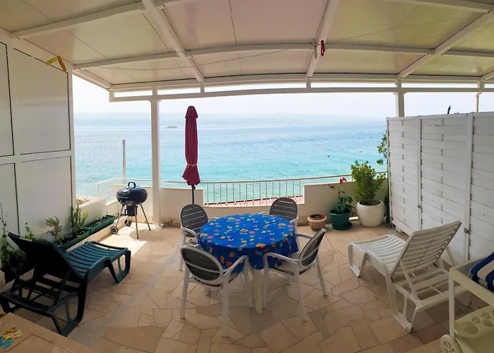 Beachfront Stanici