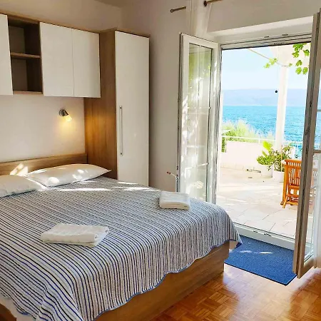 Beachfront Stanici